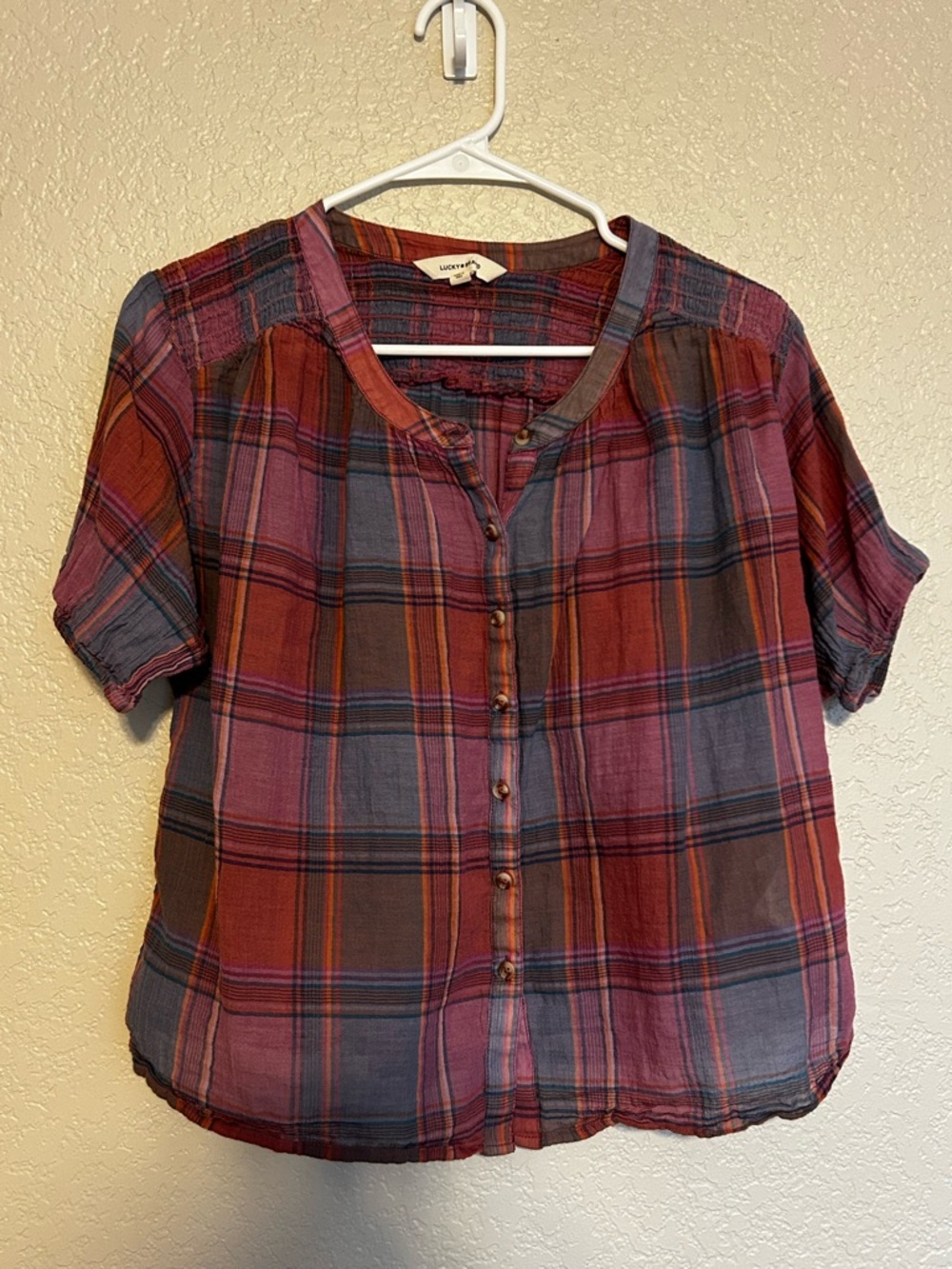 Lucky Brand Plaid Peasant Blouse XS Boho Smocked Yoke Cotton Short Sleeve Top - Picture 2 of 8